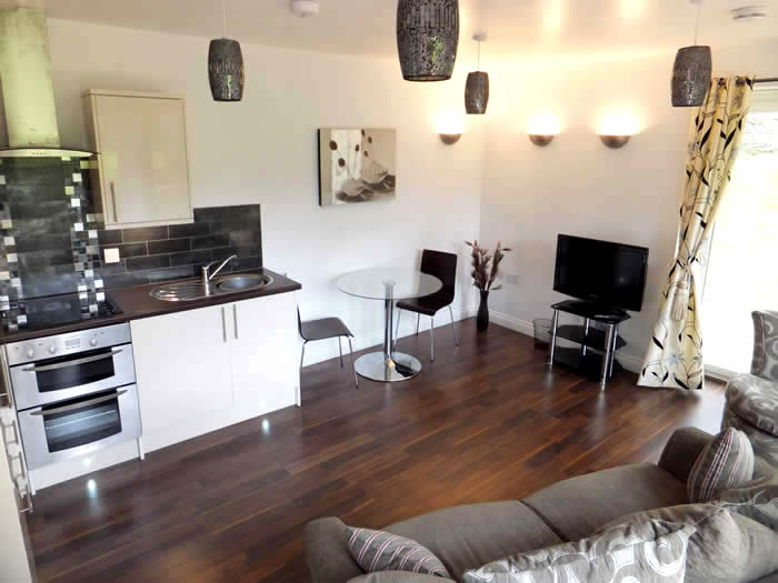 Shore Cottage West Coast | Luxury remote detached shoreside accommodation for 2 people