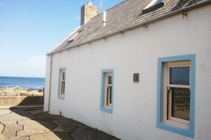 Scottish Sea View Cottage | Waters edge location, Moray Firth, Best place to see Whales and Dolphins, Sleeps up 7, Village, Pubs Sandy Beaches near