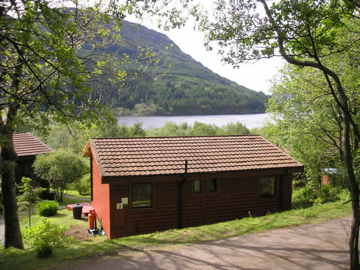 Self Catering Lodges Loch Eck | Sleeps 4 to 6, Argyll Forest Park Mountain & Loch Views, Lovely 13th Century Pub nearby