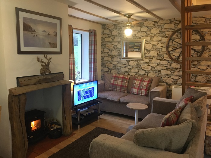 Isle Of Skye Self Catering Crofters Cottage Luxury Sea Views Hot Tub