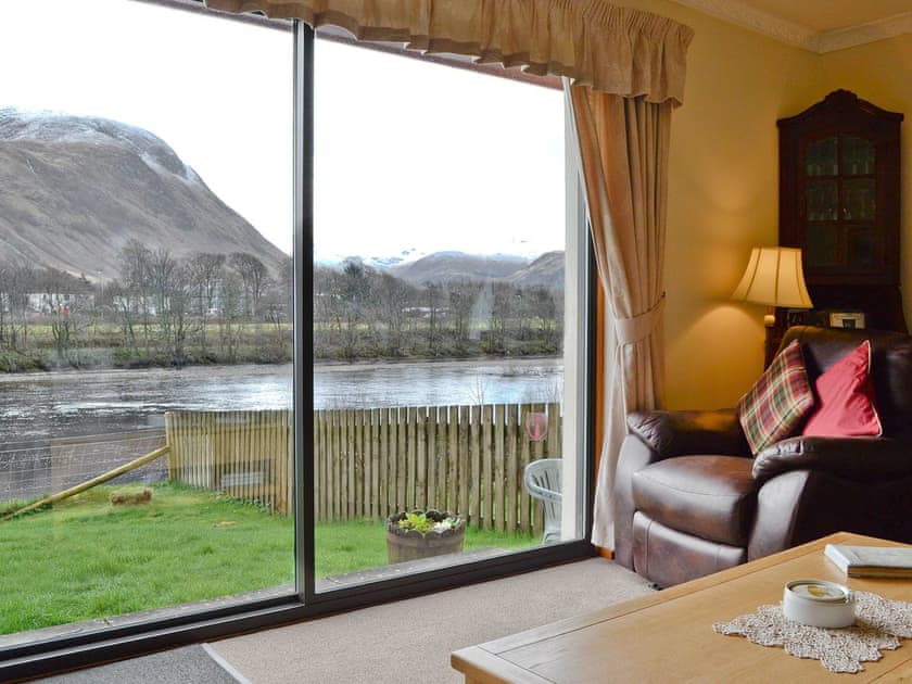 Lochside Holiday Accommodation Fort William
