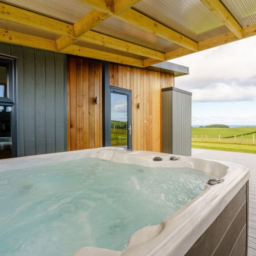  Luxury Ayrshire Lodge Sea Views Hot Tub