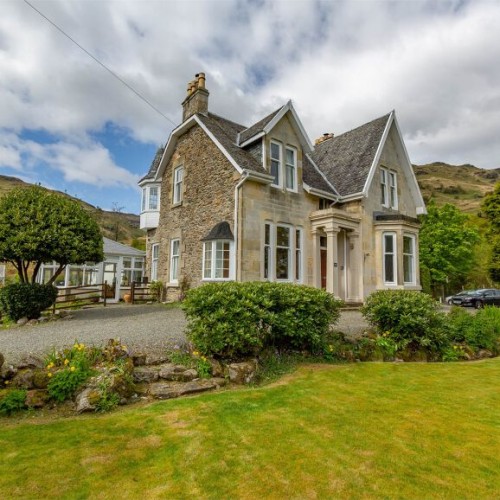 Argyll Lochside Lodge with Hot Tub