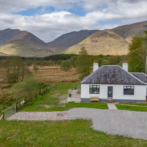 West Highland Country Cottage Dalmally
