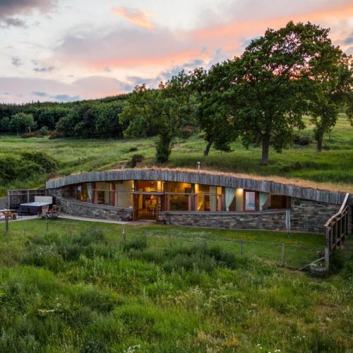 Unique Perthshire Hot Tub Hideaway