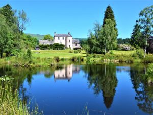 Loch Lomond Castle Retreat