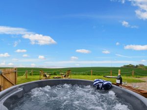 Lunan Bay Holiday Cottage with Hot Tub Lunan Bay Holiday Cottage with Hot Tub